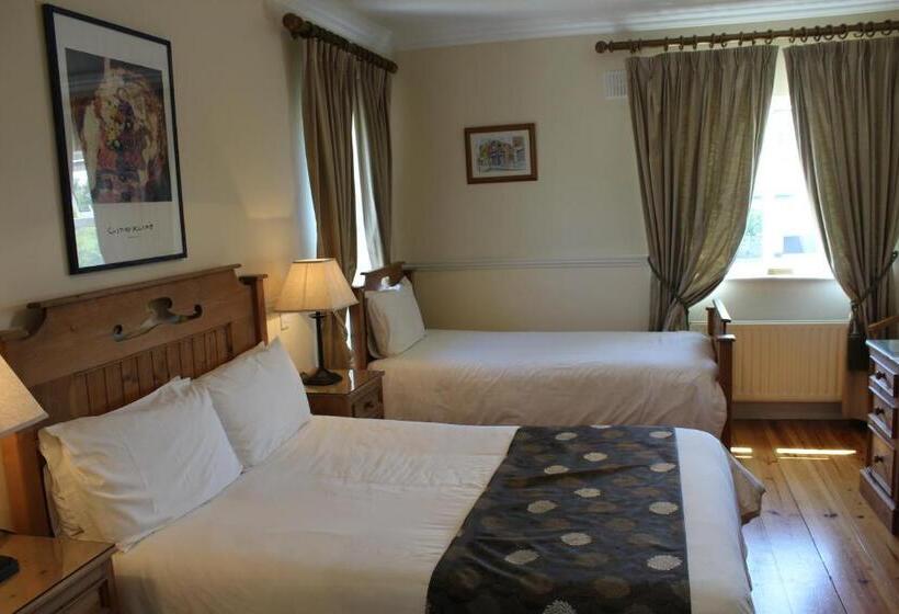 اتاق خانوادگی, Adare Country House