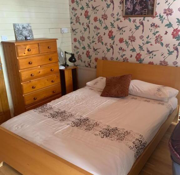 Апартаменты 1 Спальня Нижний Этаж, Beech Lodge B&b