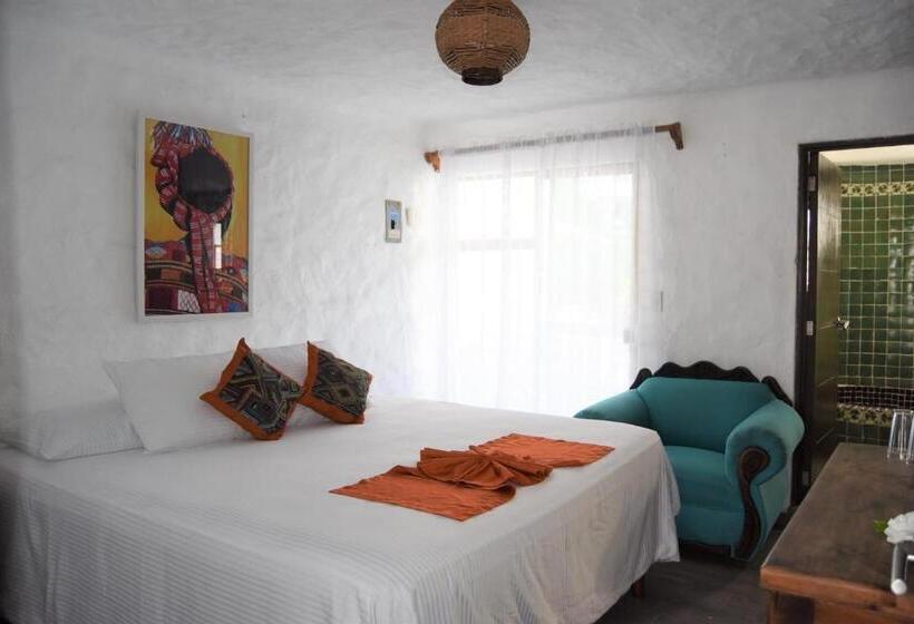 סוויטת פנטהאוז, Petit Hotel Pilitas