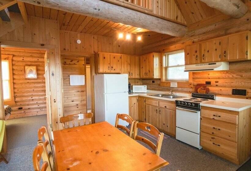 Хижина, Deer Ridge Resort