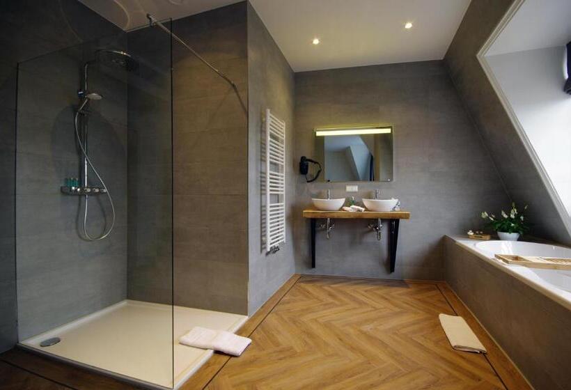 Люкс Deluxe Кровать Кинг, Inn Naeldwyk Torenburg