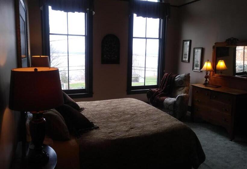 キングサイズベッドのスタンダードルーム, The Inn In Westport
