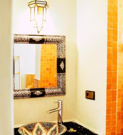Номер Deluxe с Балконом, Riad Caravasar