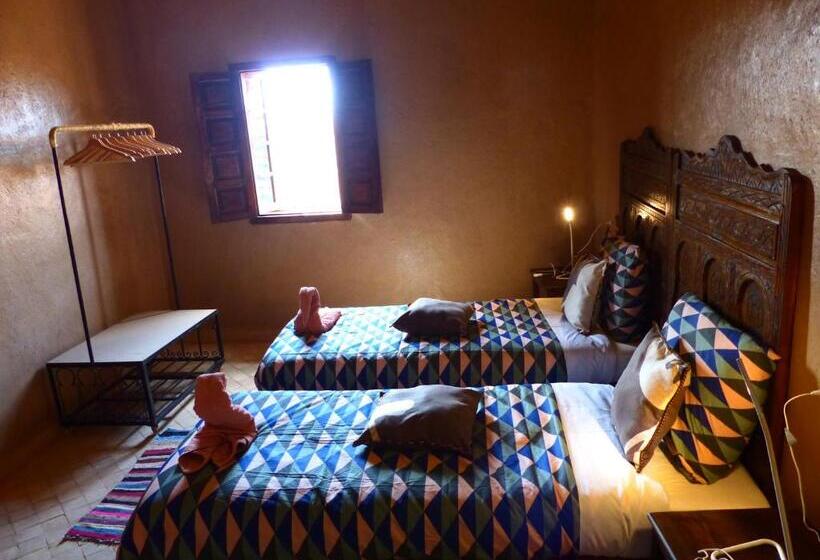 Трехместный Номер Комфорт, Riad Caravasar