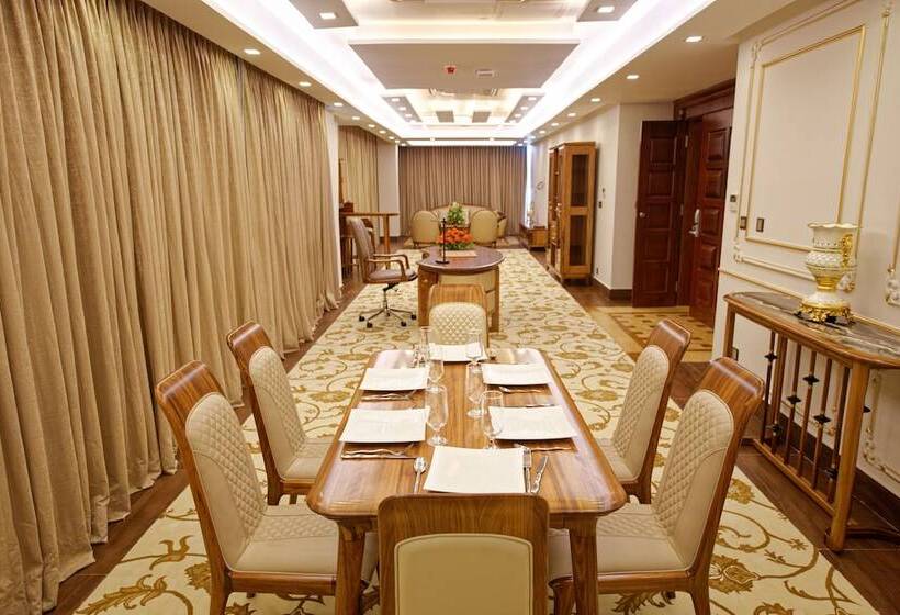سوئیت پرزیدنت, Royal Swiss Lahore