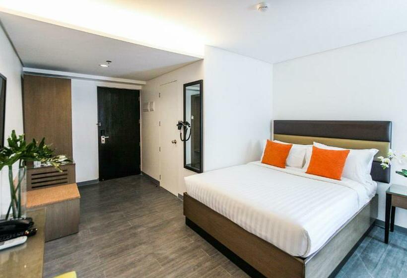 اتاق لوکس با بالکن, Privato Makati