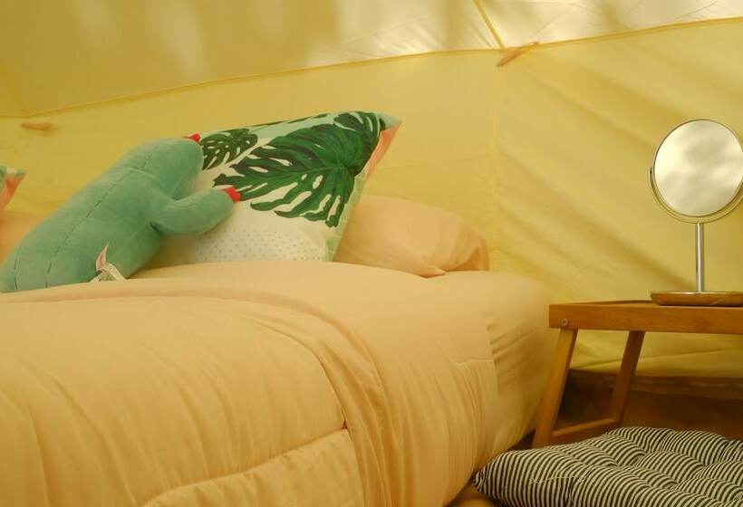چادر با خدمات رفاهی استاندارد, O Little Tent De Koh Chang