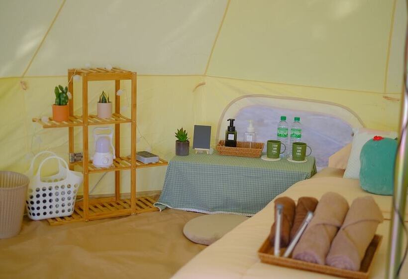 چادر با خدمات رفاهی استاندارد, O Little Tent De Koh Chang