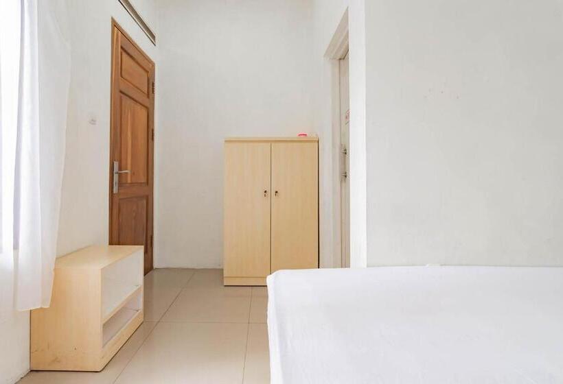 חדר סופריור, Urbanview Hotel One Family Maribaya By Reddoorz