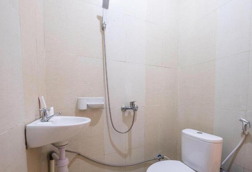 חדר סופריור, Urbanview Hotel One Family Maribaya By Reddoorz