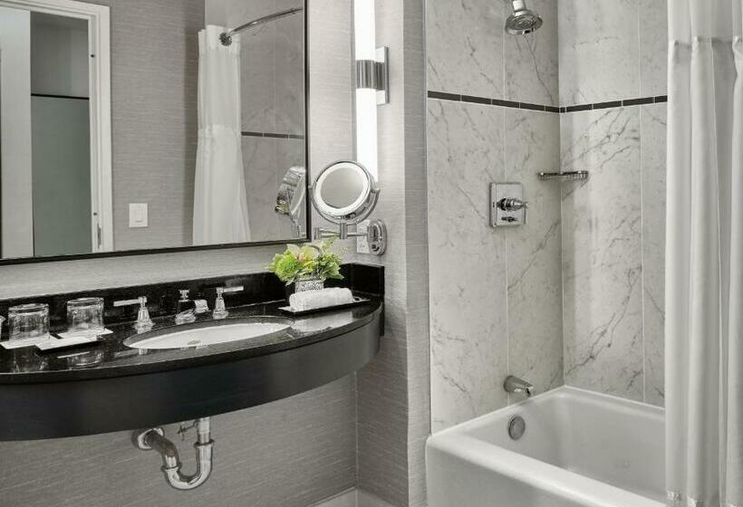 اتاق لوکس با تخت بزرگ, Loews Philadelphia