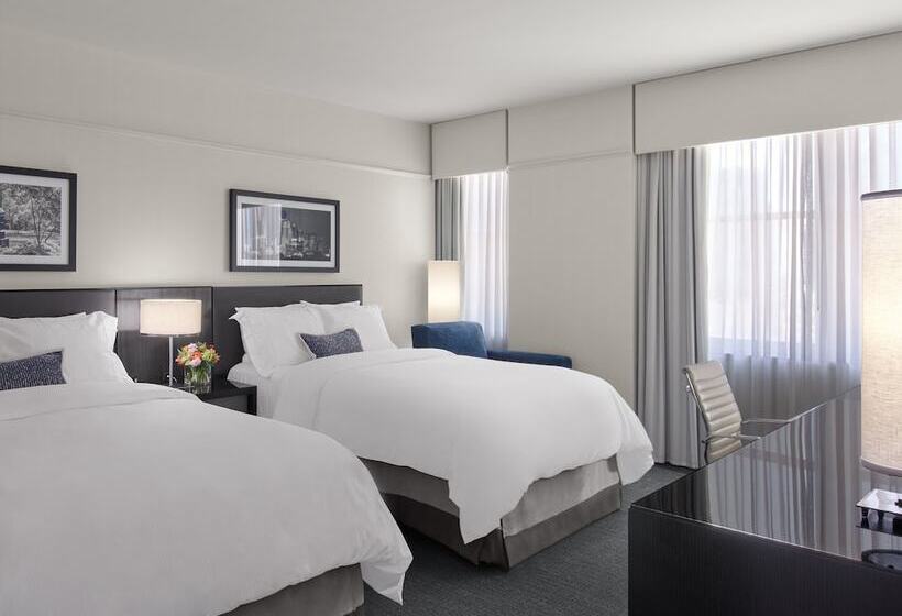 اتاق لوکس, Loews Philadelphia