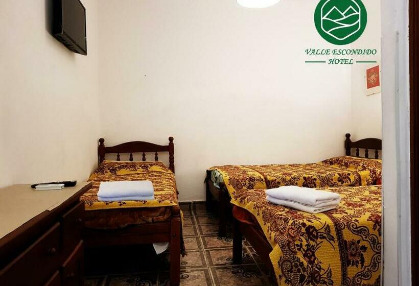 Quarto Triplo Estandar, Valle Escondido