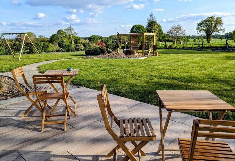 Дом 4 Спальни, Chambres D Hôtes Chez L Habitant   Bed& Breakfast Homestay