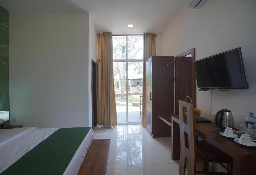 اتاق لوکس, Monaara Leisure   Anuradhapura