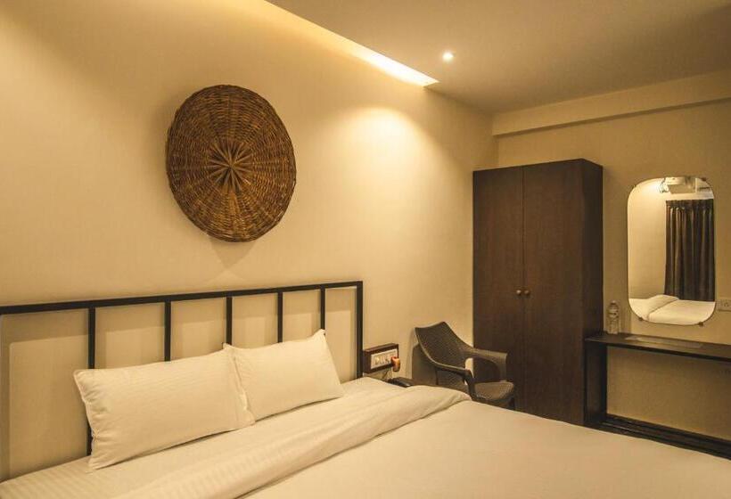 Quarto Deluxe com Sacada, Amber Rooms