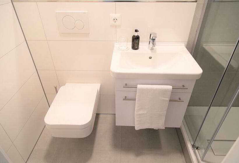 Номер Стандарт Индивидуальный, Amplidi Hotel Hannover