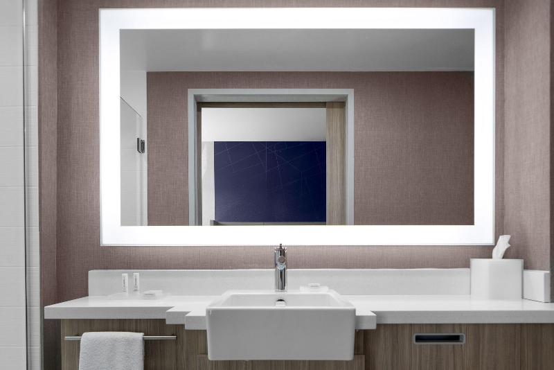 Люкс Кровать Кинг, Springhill Suites Winchester