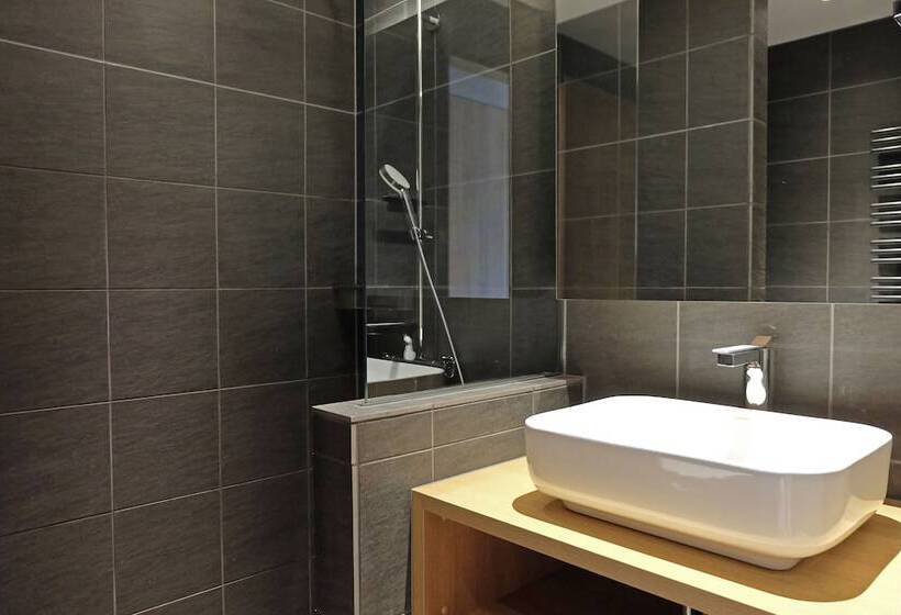 استودیوی استاندارد, Fenix Furano