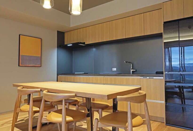 3 Bedroom Premium Apartment, Fenix Furano