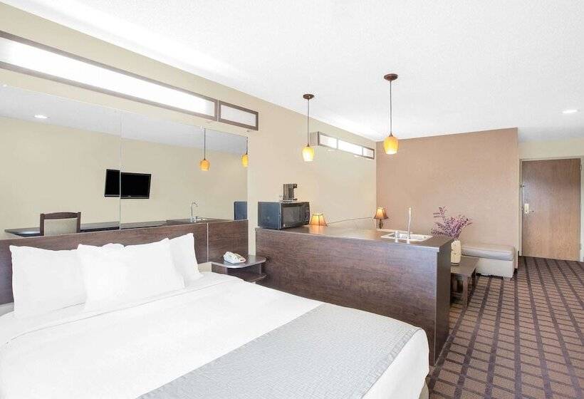Люкс, Microtel Inn & Suites By Wyndham Franklin