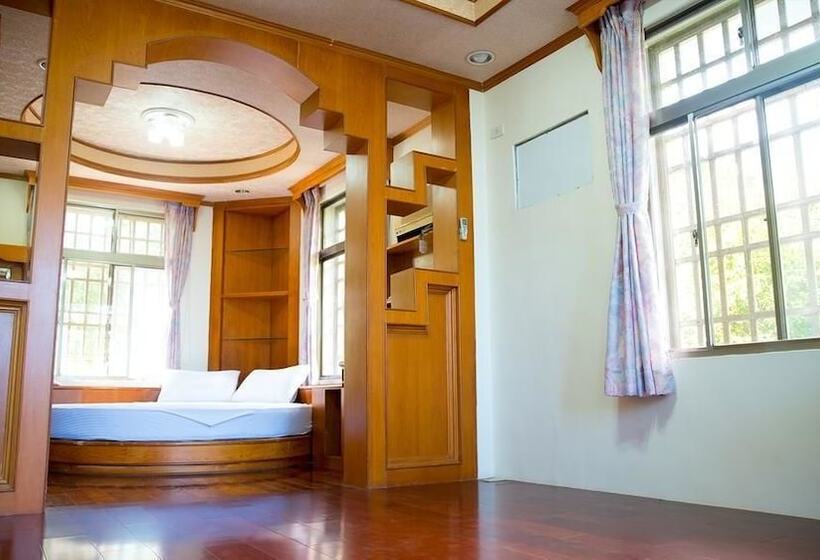اتاق استاندارد چهار تخته, Pine Garden Family Villa