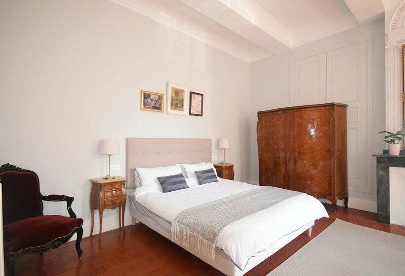 Номер Deluxe, Maison De L'aguze