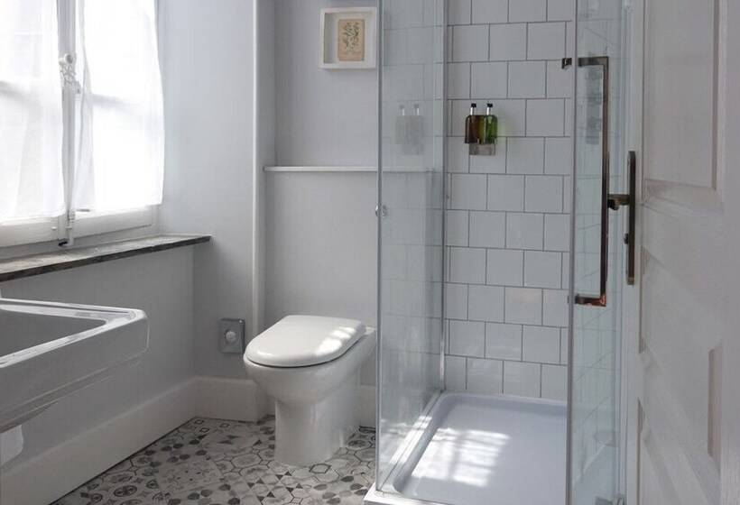 Номер Deluxe, Maison De L'aguze