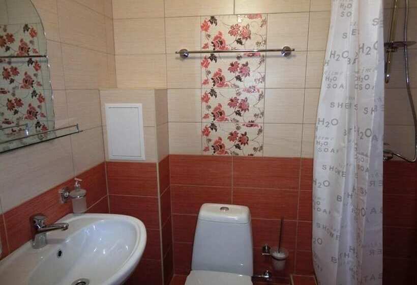 Номер Стандарт Трехместный, Guest House Amur