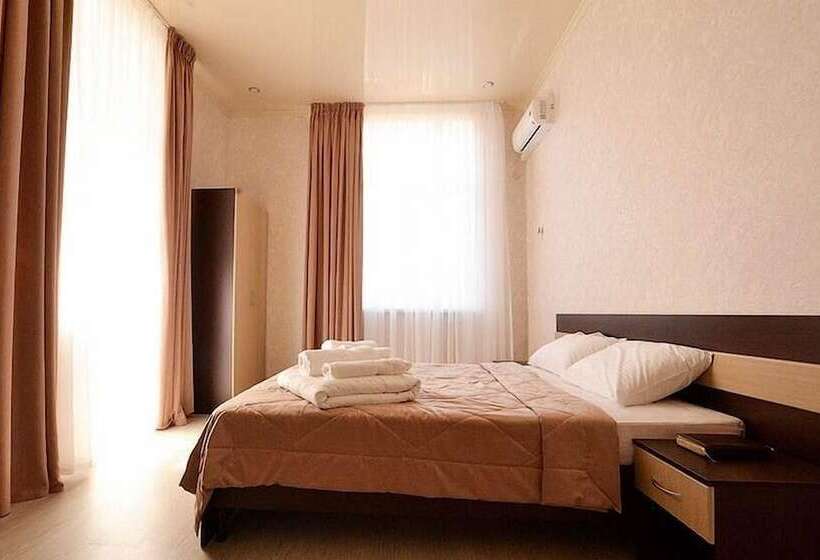 Люкс 2 Спальни, Guest House Amur