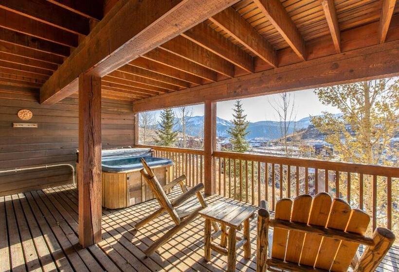 Люкс с Балконом, Nordic Inn