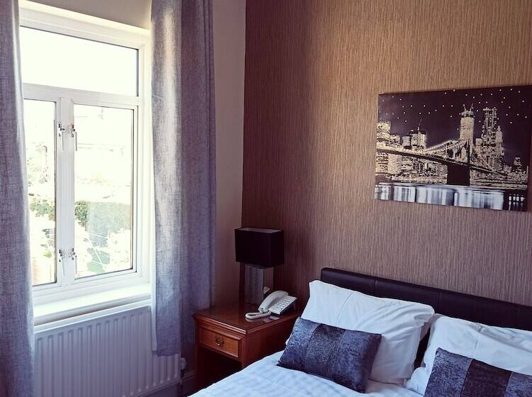 اتاق استاندارد, Crystal Hotel & Savour