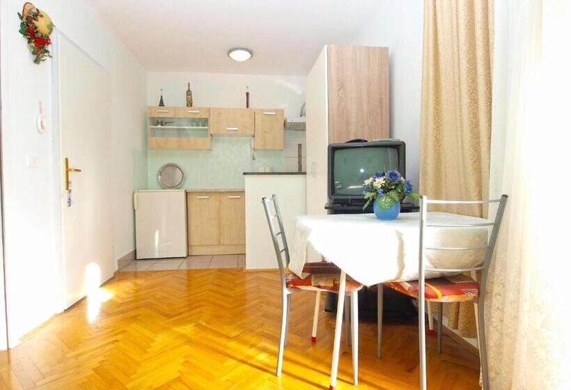 استودیوی استاندارد, Apartment 1265