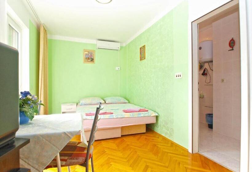 استودیوی استاندارد, Apartment 1265