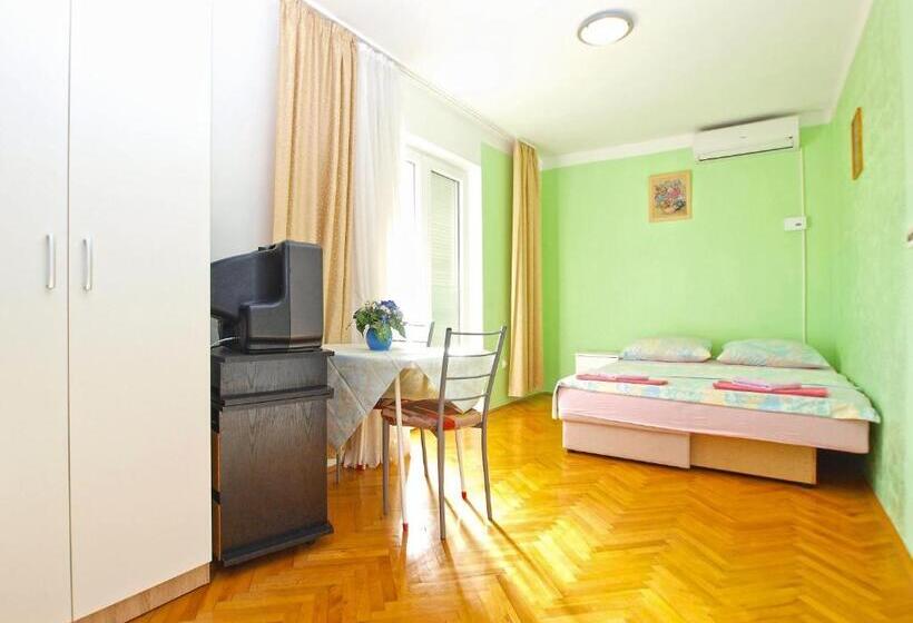استودیوی استاندارد, Apartment 1265