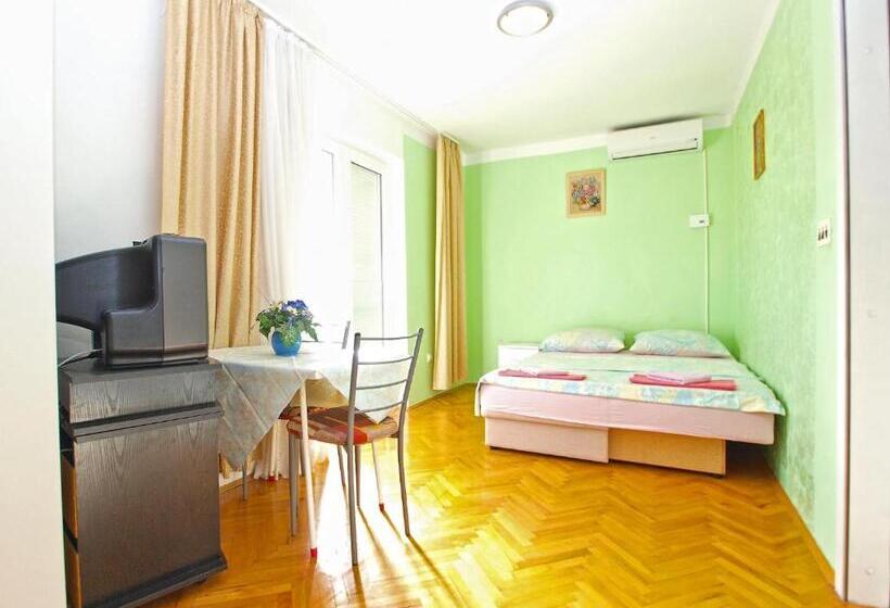 استودیوی استاندارد, Apartment 1265
