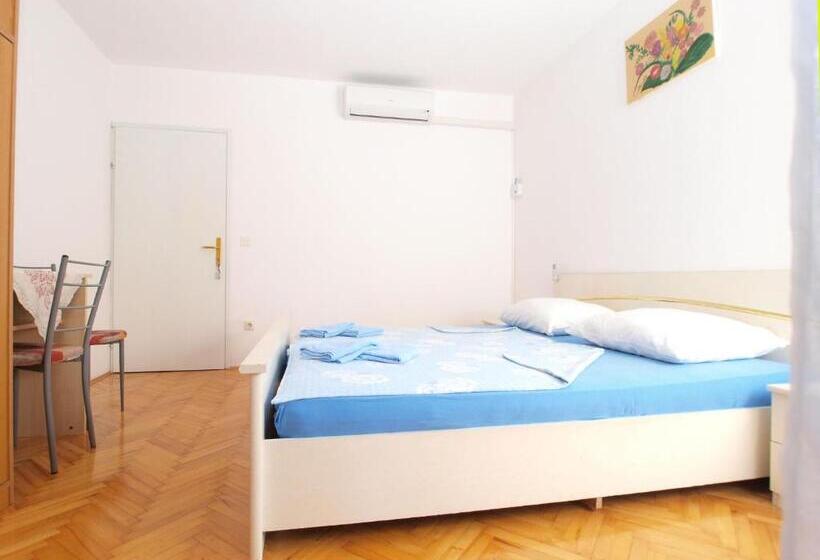 اتاق کلاسیک چهارنفره, Apartment 1265