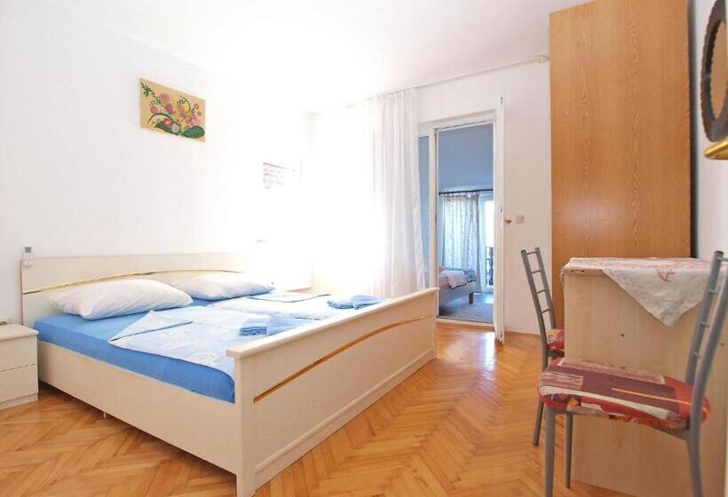 اتاق کلاسیک چهارنفره, Apartment 1265