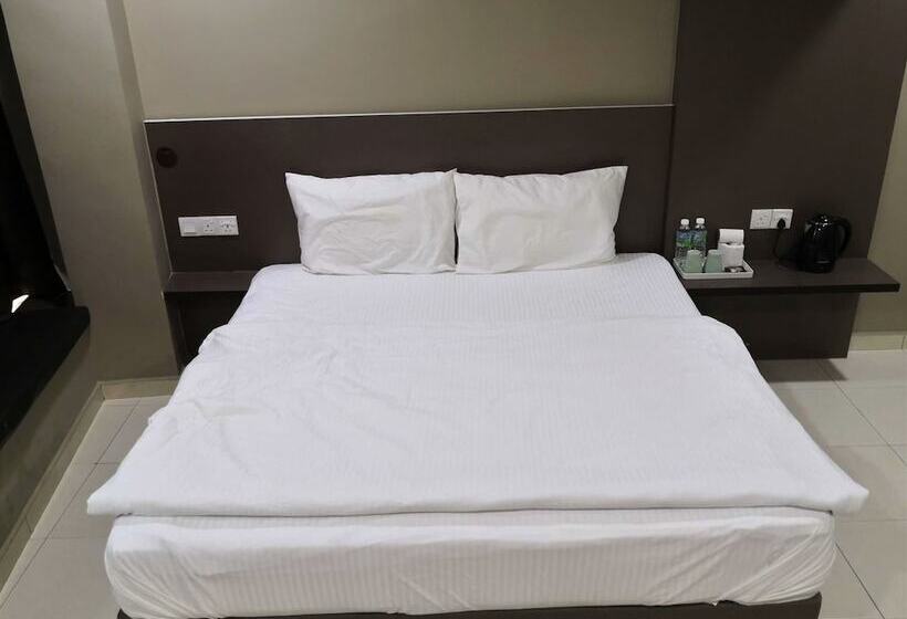 اتاق لوکس, Tropika Garden Hotel Kulai
