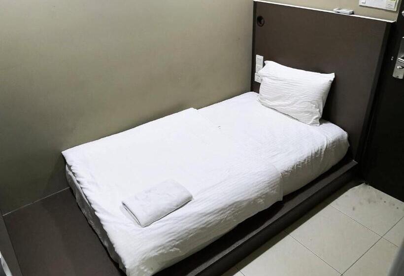 اتاق استاندارد یک نفره, Tropika Garden Hotel Kulai