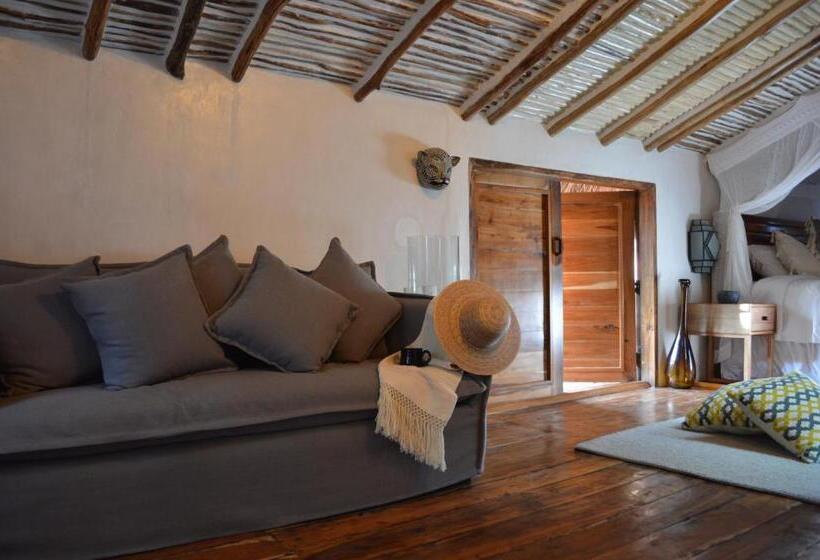 スイート, Boutique Chacá