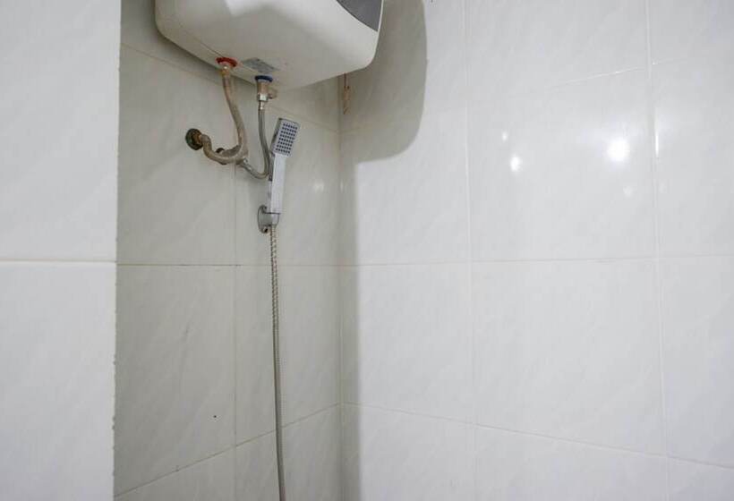 Номер Стандарт, Reddoorz Plus At Hotel Srikandi Kendari
