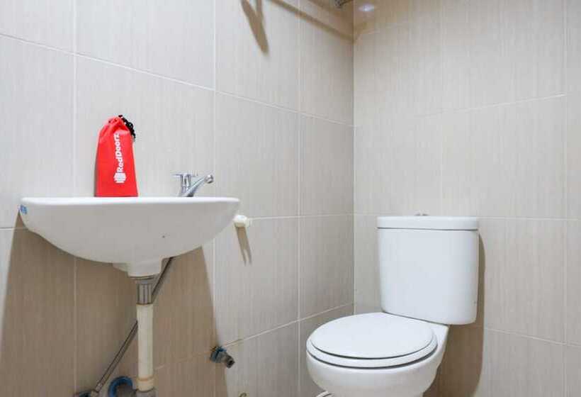 Номер Стандарт, Reddoorz Plus At Hotel Srikandi Kendari