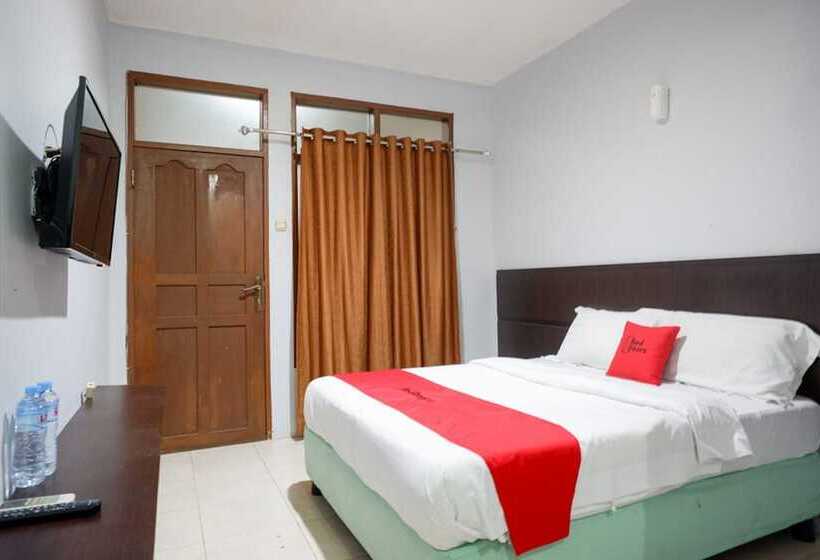 Номер Стандарт, Reddoorz Plus At Hotel Srikandi Kendari