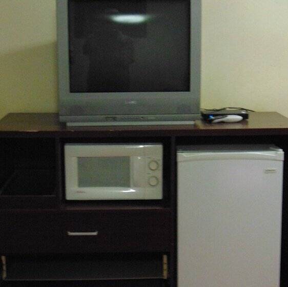 Номер Стандарт Трехместный, Heritage Budget Inn