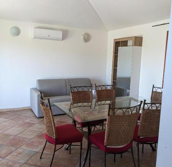 Apartamento 2 Dormitórios, Residenze Il Girasole