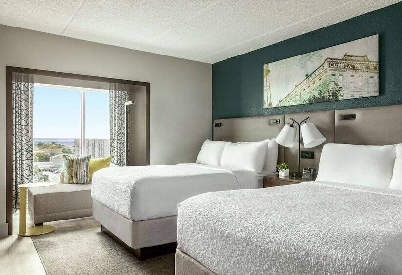 Quarto Estandar 2 Camas Casal, Alba, Tapestry Collection By Hilton