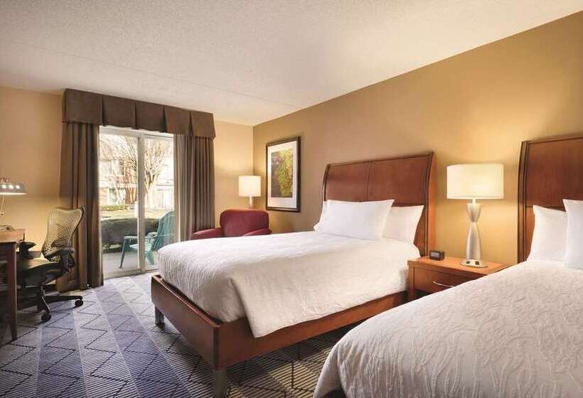 Quarto Estandar 2 Camas Casal, Alba, Tapestry Collection By Hilton
