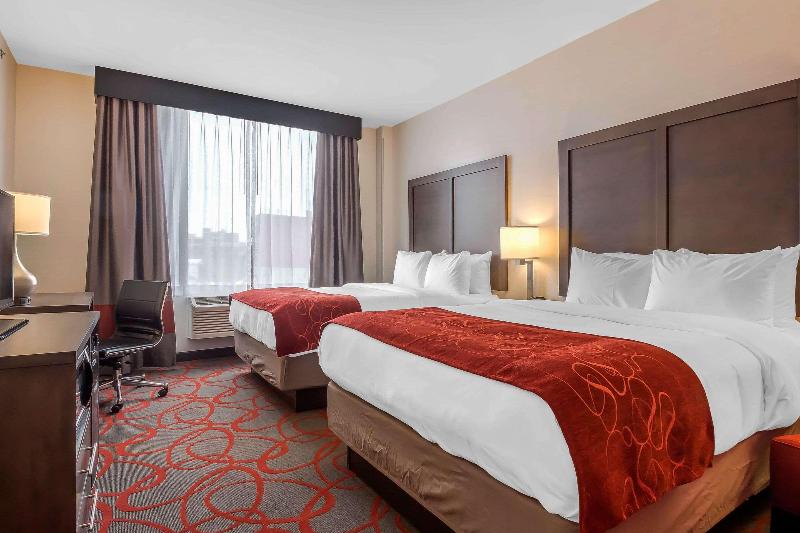 带皇后床的套间, Holiday Inn Express Los Angeles Downtown West By Ihg