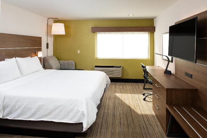 带大床的行政房间, Holiday Inn Express Los Angeles Downtown West By Ihg